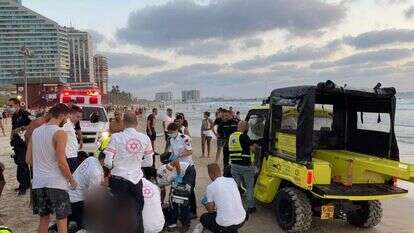 פינוי הטובע בים. | מד"א