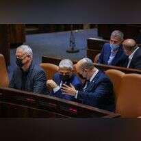 בנט ולפיד בהצבעה היום. | נועם מובשוביץ, דוברות הכנסת