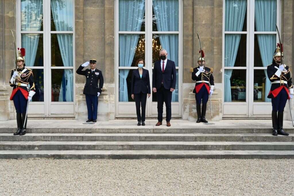 שר הביטחון בני גנץ עם שרת ההגנה הצרפתית, פלורנס פארלי. ו | תמונות: אריאל חרמוני