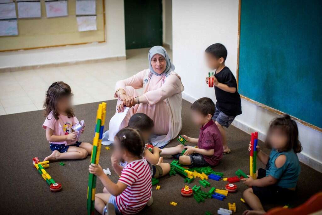 אנשים נפלאים שהעיר חשובה להם. המתנ"ס בקלנסווה. | אריק סולטן