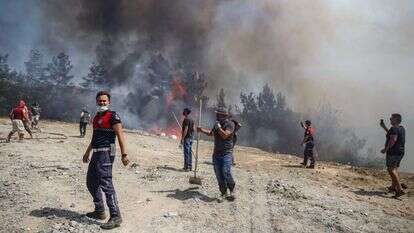שריפות ענק בטורקיה. | ףEPA