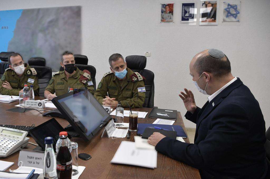 ראש הממשלה נפתלי בנט בהערכת מצב בצפון. | קובי גדעון, לע"מ ראש הממשלה נפתלי בנט בהערכת מצב בצפון. | קובי גדעון, לע"מ