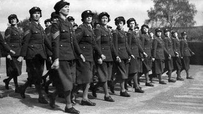 חיילות בריטיות במצעד, 1940 | גטי אימג'ס