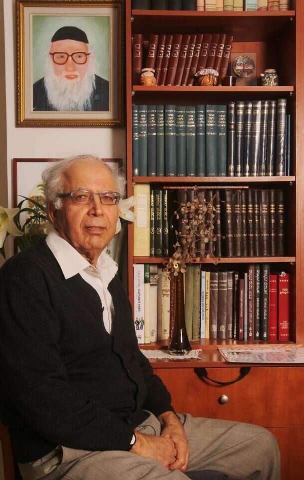 פרופ' משה בר־אשר. | מרים צחי