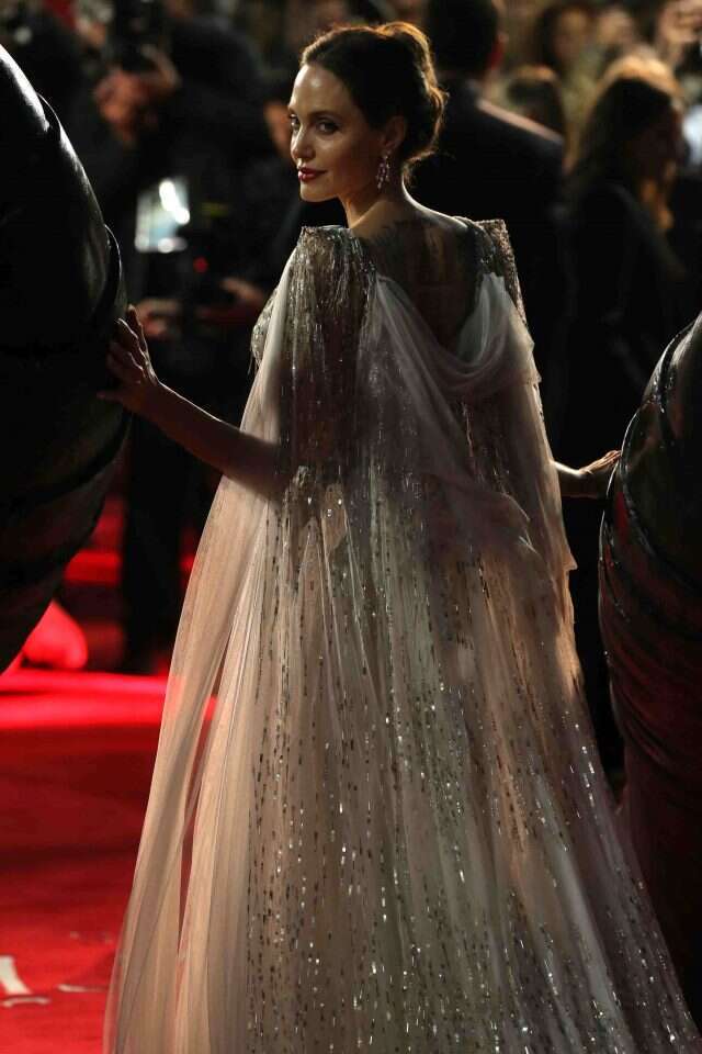 דחיפה לרזון. אנג'לינה ג'ולי. | AFP