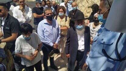 ועדת נאור בסיור באתר רשב"י. | דוברות ועדת נאור