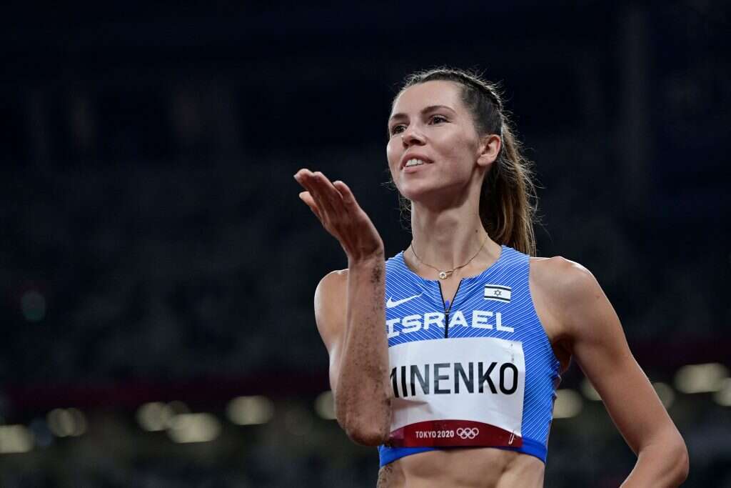 חנה מיננקו מתכוננת לקפיצה משולשת, | AFP