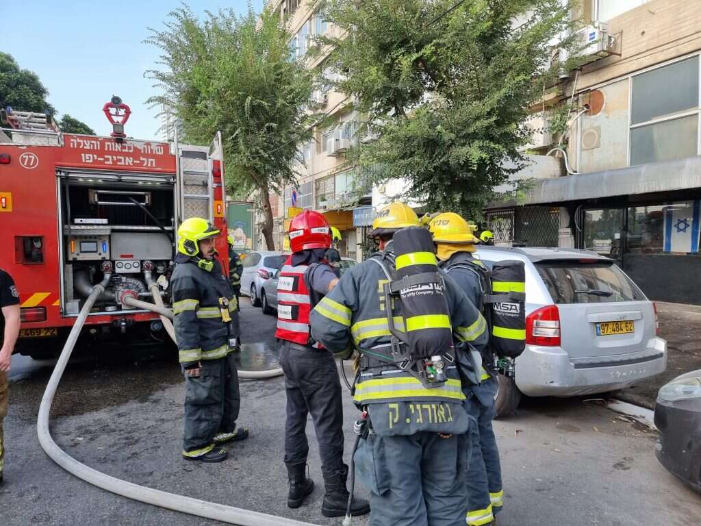 השריפה בתל-אביב. | דוברות והסברה כב"ה מחוז דן