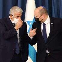 בנט ולפיד. | EPA