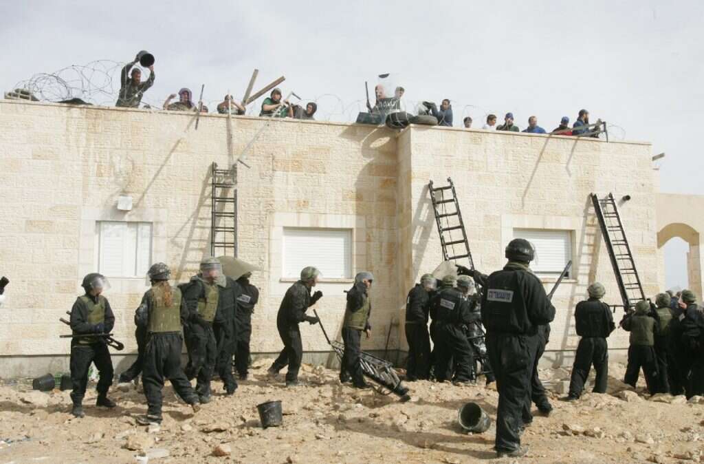 פינוי עמונה. | מרים צחי