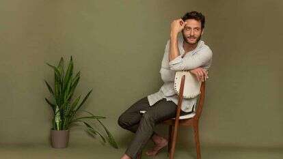 חולצה: ברשקה, מכנסיים:  H&amp;M