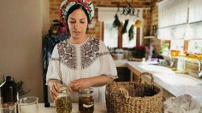 אני רק הצינור. שלומית כהן. | מתניה טאוסיג