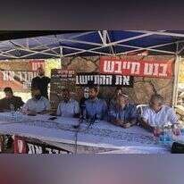 ראשי הרשויות במאהל המחאה. | דוברות בנימין ראשי הרשויות במאהל המחאה. | דוברות בנימין