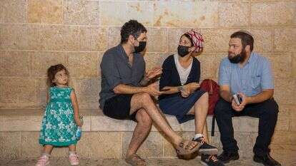 אריאל ודבורה. | יוסי אלוני