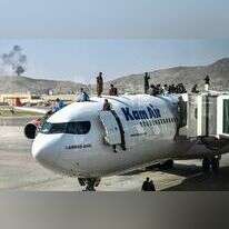 תושבי קאבול מנסים להימלט משלטון האסלאם. | AFP