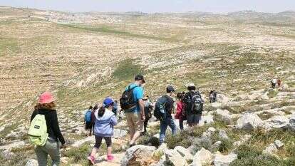 מטיילם במדבר יהודה. | יוסי זליגר