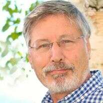 הפסיכיאטר ד"ר בסל ואן דר קולק. | באדיבות המרואיין