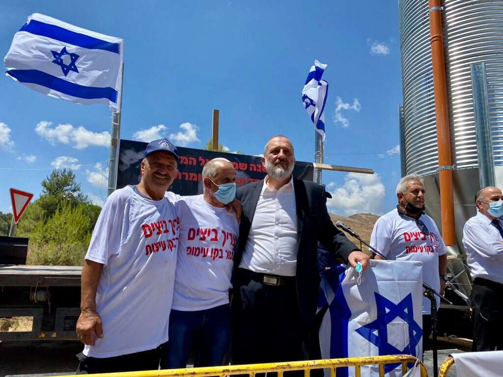 אריה דרעי במחאת החקלאים באביבים, השבוע