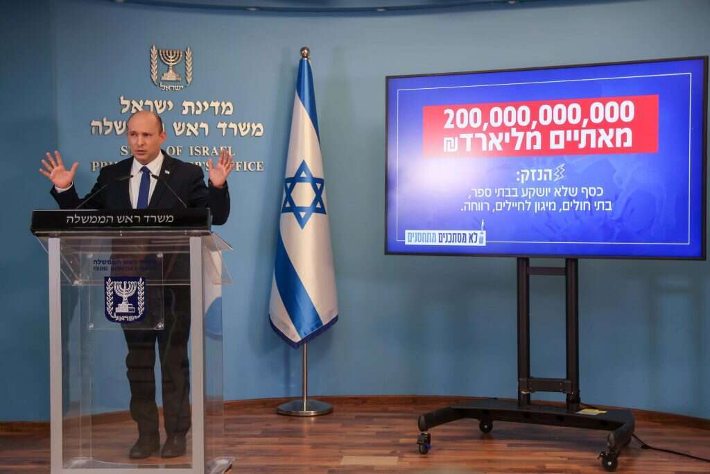 ראש הממשלה נפתלי בנט במסיבת העיתונאים ביום רביעי. | יונתן זינדל, פלאש 90