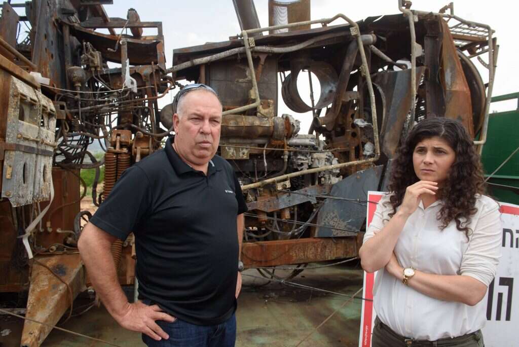 "אדם מגיע לגיל 60 , ואין לו ברירה אלא לממש את הקרקע". יו"ר התאחדות החקלאים דובי אמיתי (מימין). | אייל מרגולין - ג'יני