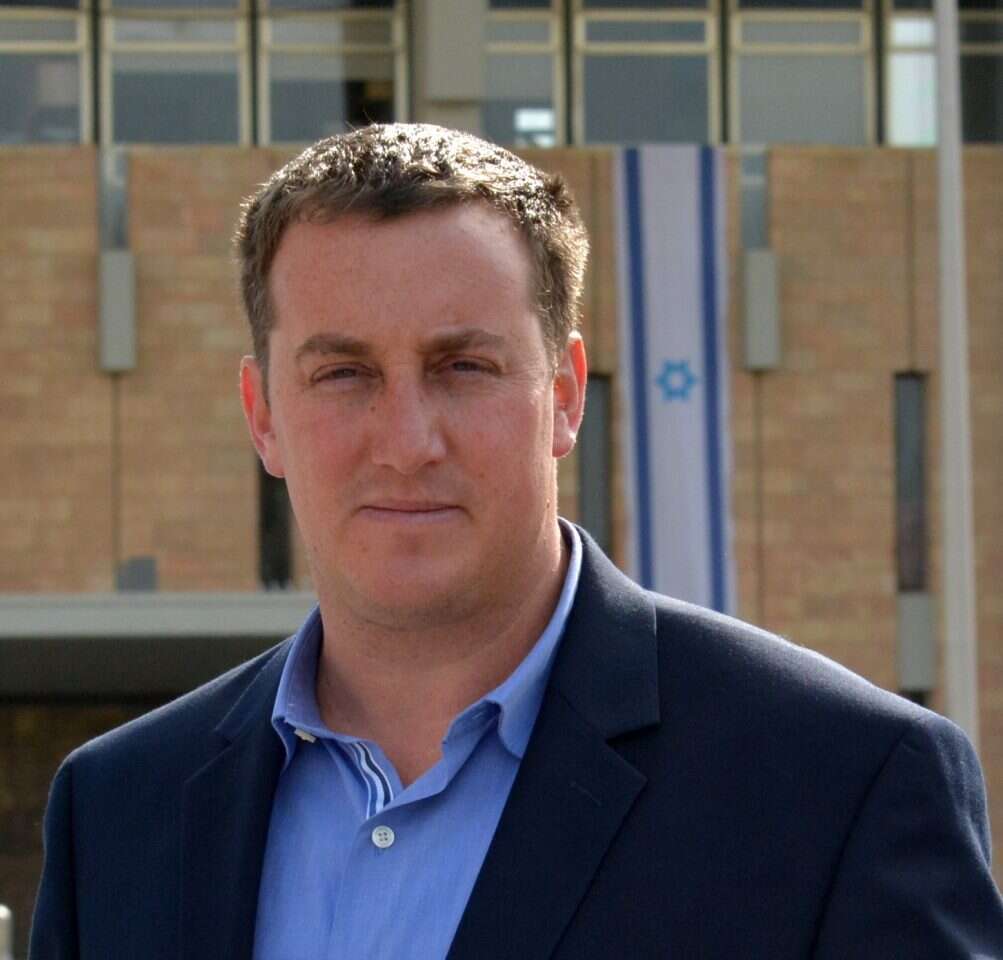 מאיר דויטש. | רגבים