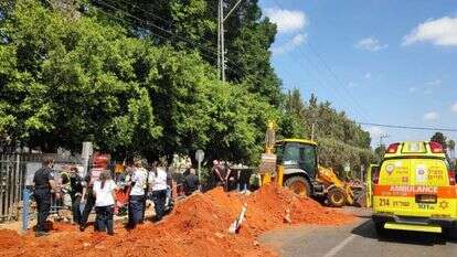 תאונת עבודה בפרדס חנה. | תיעוד מבצעי מד"א