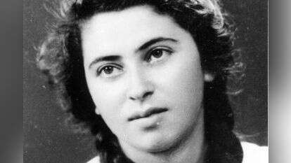 קולה היה האחרון שנשמע בקשר בקרב של חטיבה 7 בלטרון. הדסה למפל. | ארכיון בית הפלמ"ח קולה היה האחרון שנשמע בקשר בקרב של חטיבה 7 בלטרון. הדסה למפל. | ארכיון בית הפלמ"ח