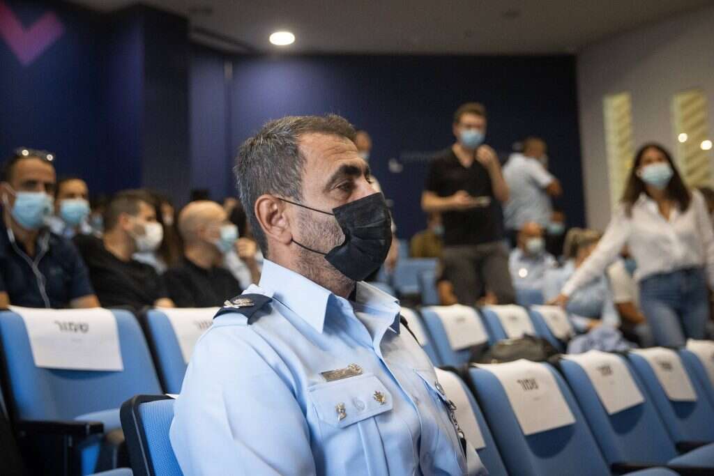 ניצב שמעון לביא בוועדת החקירה לאסון מירון. | יונתן זינדל, פלאש90