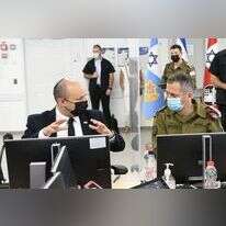 בנט וכוכבי בביקור במפקדת אלון, | עמוס בן־גרשום, לע"מ בנט וכוכבי בביקור במפקדת אלון, | עמוס בן־גרשום, לע"מ