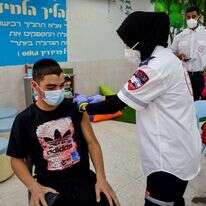 תלמידים מתחסנים בבאר־שבע. | פלאש 90