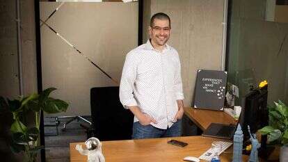 תום פחיס. | אריק סולטן