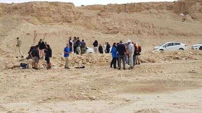 ניסיון לכופף את המציאות. האסון בנחל צפית. | דודו גרינשפן. ניסיון לכופף את המציאות. האסון בנחל צפית. | דודו גרינשפן.