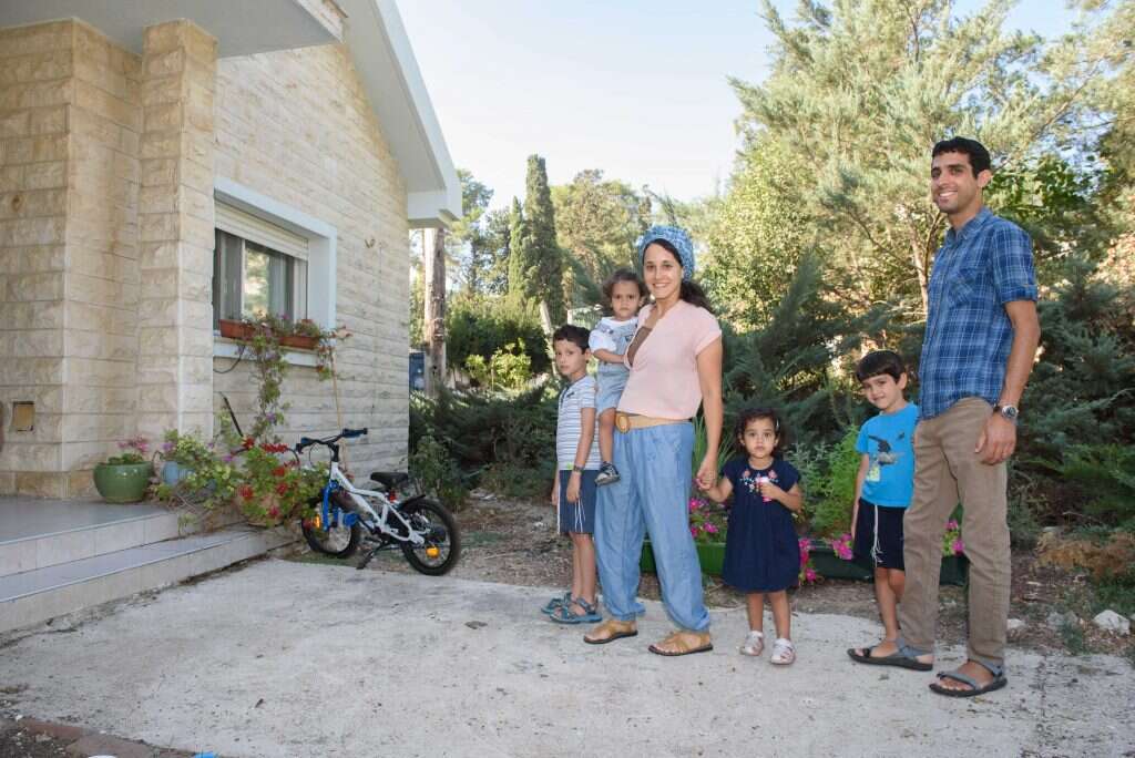 משפחת לזר. | אייל מרגולין - ג׳יני