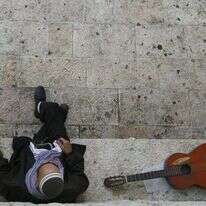 מטבע הדברים הייתי משוכנעת שמדובר ברבי מאיר בכבודו ובעצמו. מקבץ נדבות בעיר העתיקה בירושלים. | נתי שוחט - פלאש 90אורלי גולדקלנג