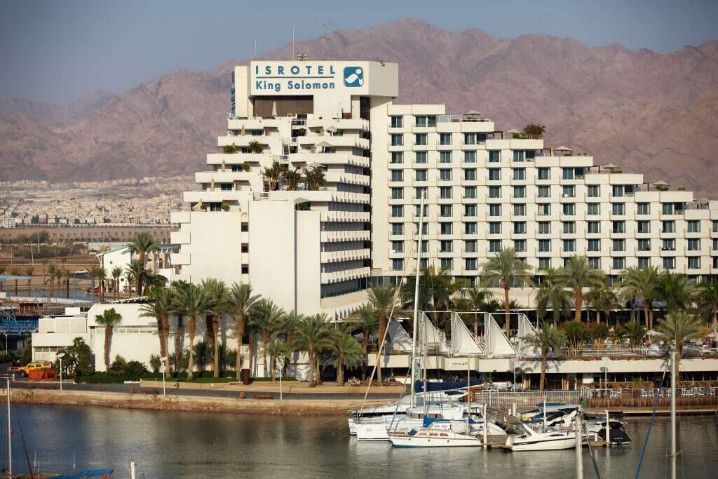 שאטרסטוק שאטרסטוק