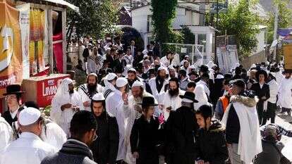 חסידים באומן, 2021. | רויטרס