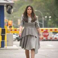 "גם אנחנו נלחמים בקרב".  הלברשטם בכניסה למטה NYPD | שחר עזרן