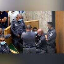 זכריה זביידי בדיון הארכת מעצר לאחר לכידתו. | EPA