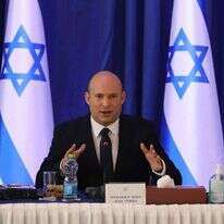 ראש הממשלה נפתלי בנט בישיבת הממשלה. | EPA ראש הממשלה נפתלי בנט בישיבת הממשלה. | EPA