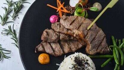 בשר אנטריקוט. | 300 גרם