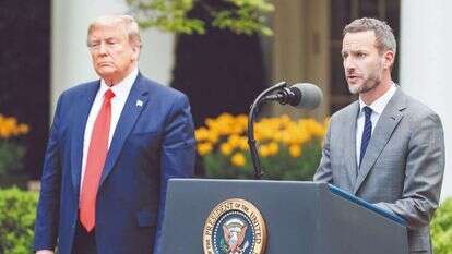 בוהלר עם טראמפ בבית הלבן, אפריל 2020 | איי.פי