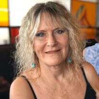 אסתר אהרונוביץ