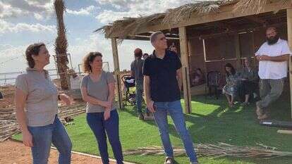 ח"כ מיכל רוזין וח"כ מוסי רז ממרצ בסיור בשומרון יחד עם נציגי שלום עכשיו, היום. | שלום עכשיו