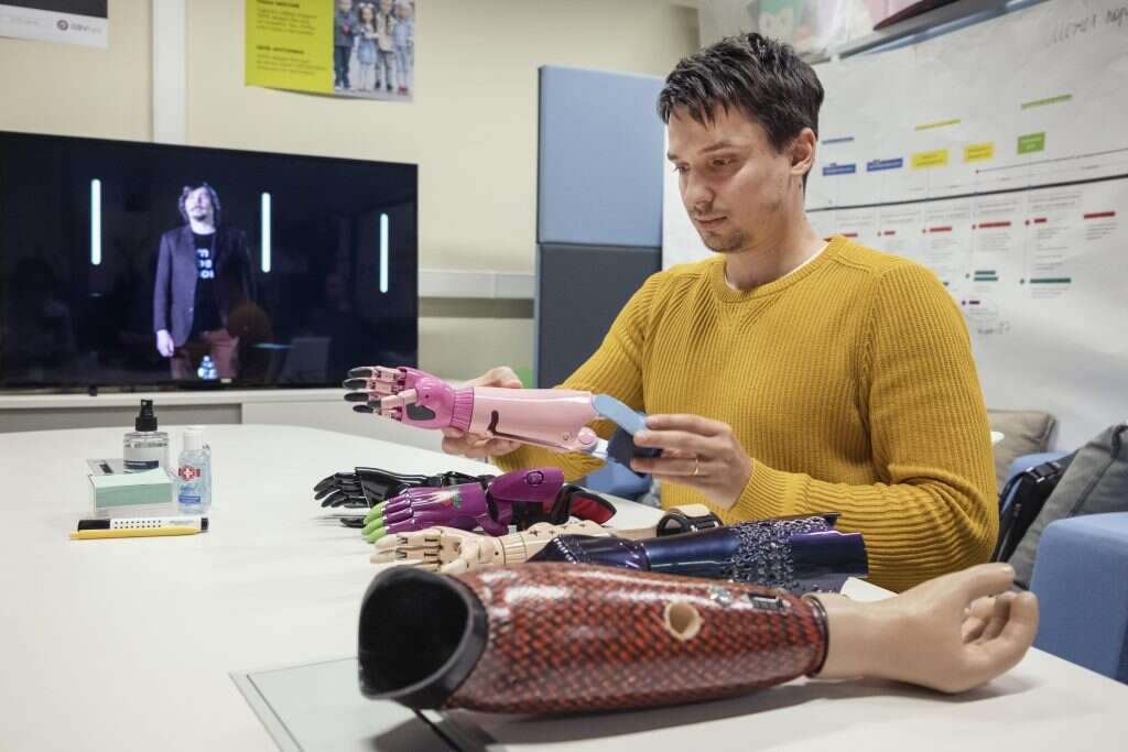 איליה צ'ך במרכז החדשנות סקולקובו במוסקבה. | ארתור בונדר, הוושינגטון פוסט איליה צ'ך במרכז החדשנות סקולקובו במוסקבה. | ארתור בונדר, הוושינגטון פוסט