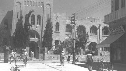 גימנסיה הרצליה. | זולדן קלונד, לע"מ