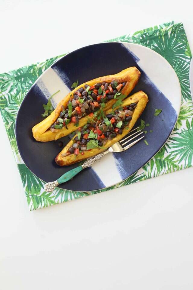 פלנטיין ממולאות בשעועית שחורה. | אפרת ליכטנשטט