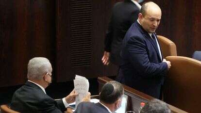 בנט ונתניהו בפתיחת כנס החורף בכנסת. | EPA