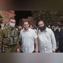 ראש המומעצה האזורית שומרון יוסי דגן בקבר יהושע בן נון וכלב בן יפונה בשומרוןץ | רועי חדי