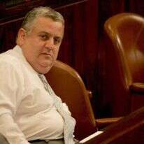 יוסף פריצקי. | מרים צחי