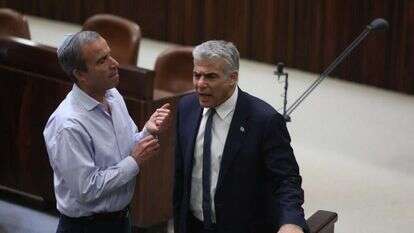 יאיר לפיד ואלעזר שטרן. | מרים צחי יאיר לפיד ואלעזר שטרן. | מרים צחי